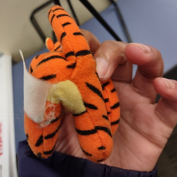 •Winnie the Pooh Tigger Disney Small Tiny plush 4.5" Pose-able - Picture 3 of 10